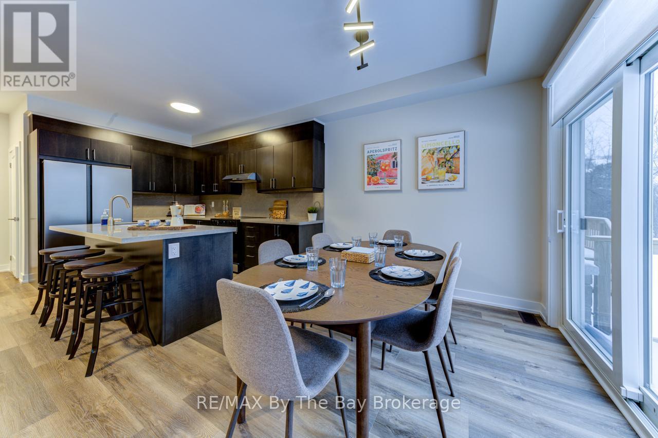 80 - 190 Crosswinds Boulevard, Blue Mountains, ON - Indoor Photo Showing Dining Room