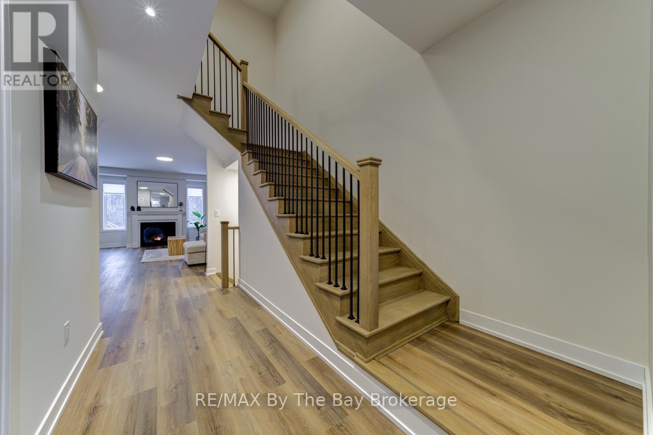 80 - 190 Crosswinds Boulevard, Blue Mountains, ON - Indoor Photo Showing Other Room