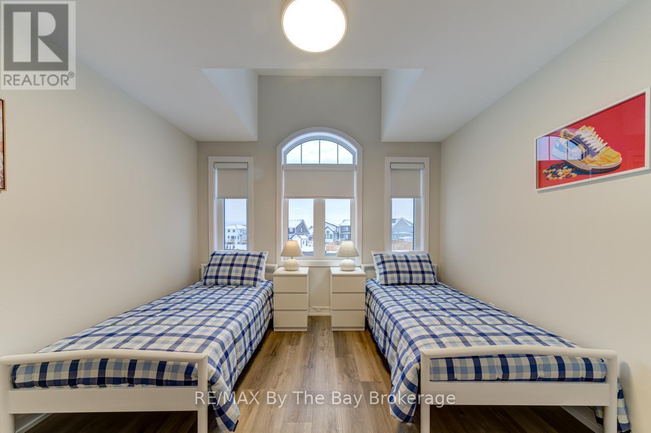 80 - 190 Crosswinds Boulevard, Blue Mountains, ON - Indoor Photo Showing Bedroom