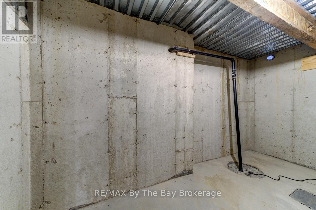 80 - 190 Crosswinds Boulevard, Blue Mountains, ON - Outdoor