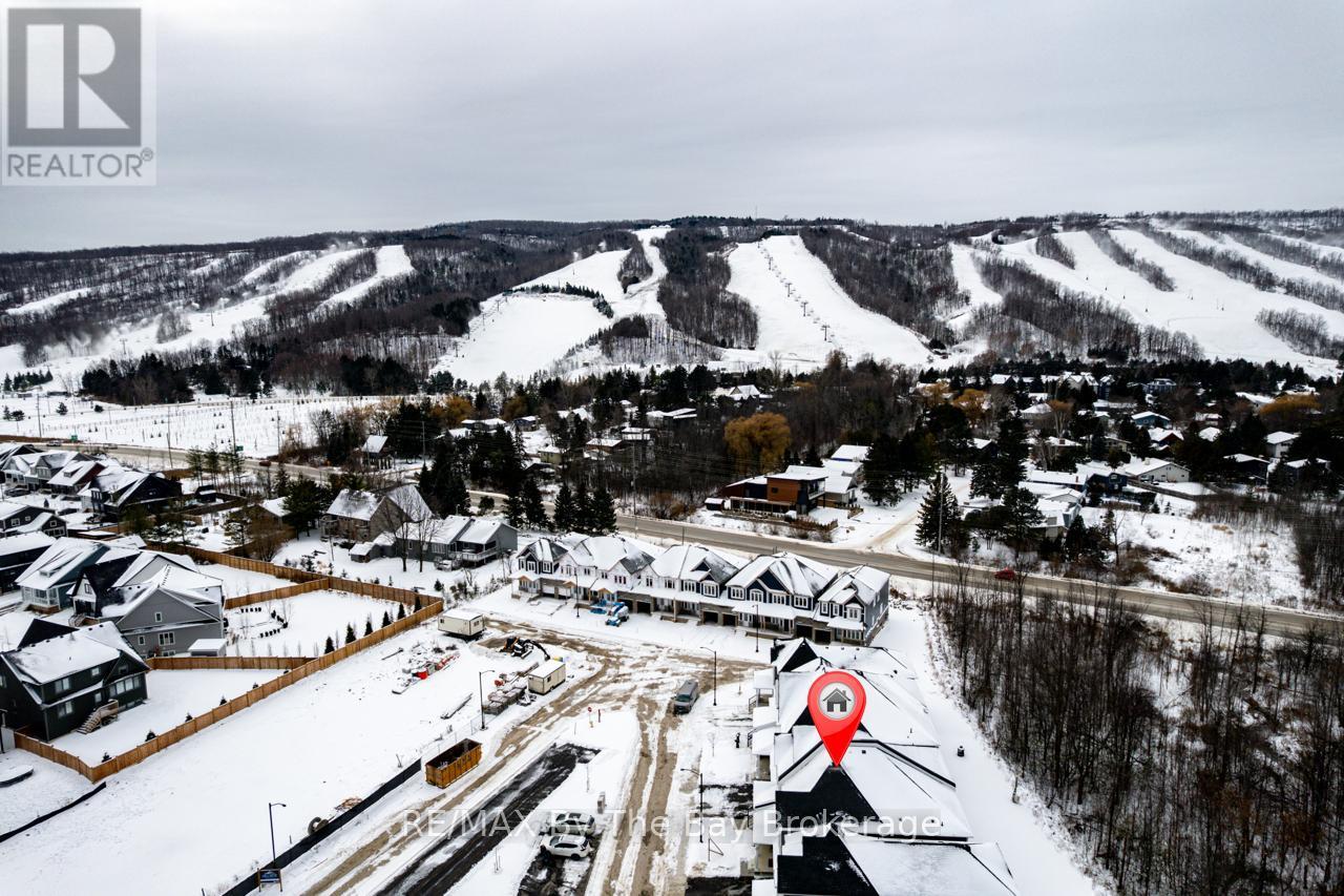 80 - 190 Crosswinds Boulevard, Blue Mountains, ON - Outdoor With View