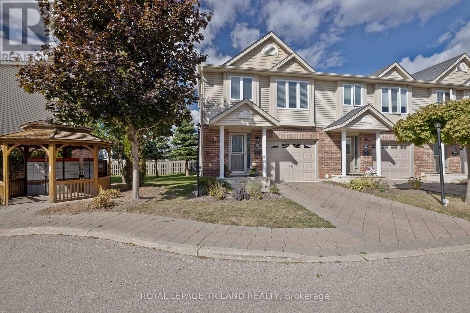 39 - 1625 Purser Street, London East (East D), ON - Outdoor With Deck Patio Veranda With Facade