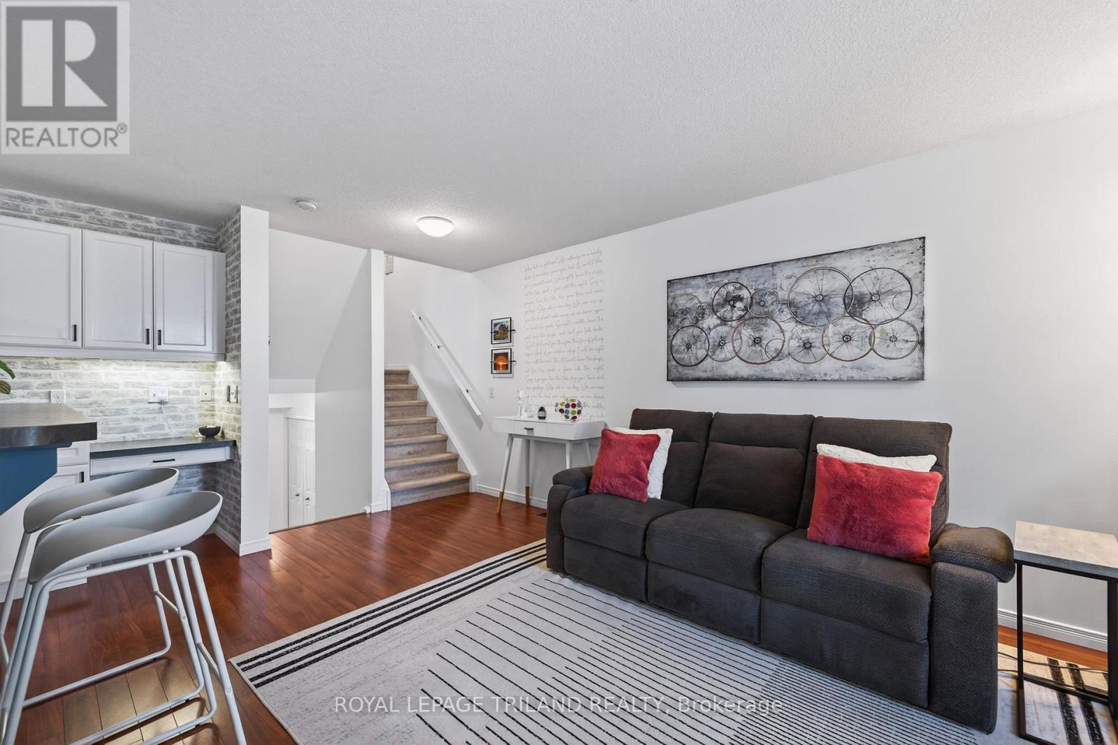 39 - 1625 Purser Street, London East (East D), ON - Indoor Photo Showing Living Room