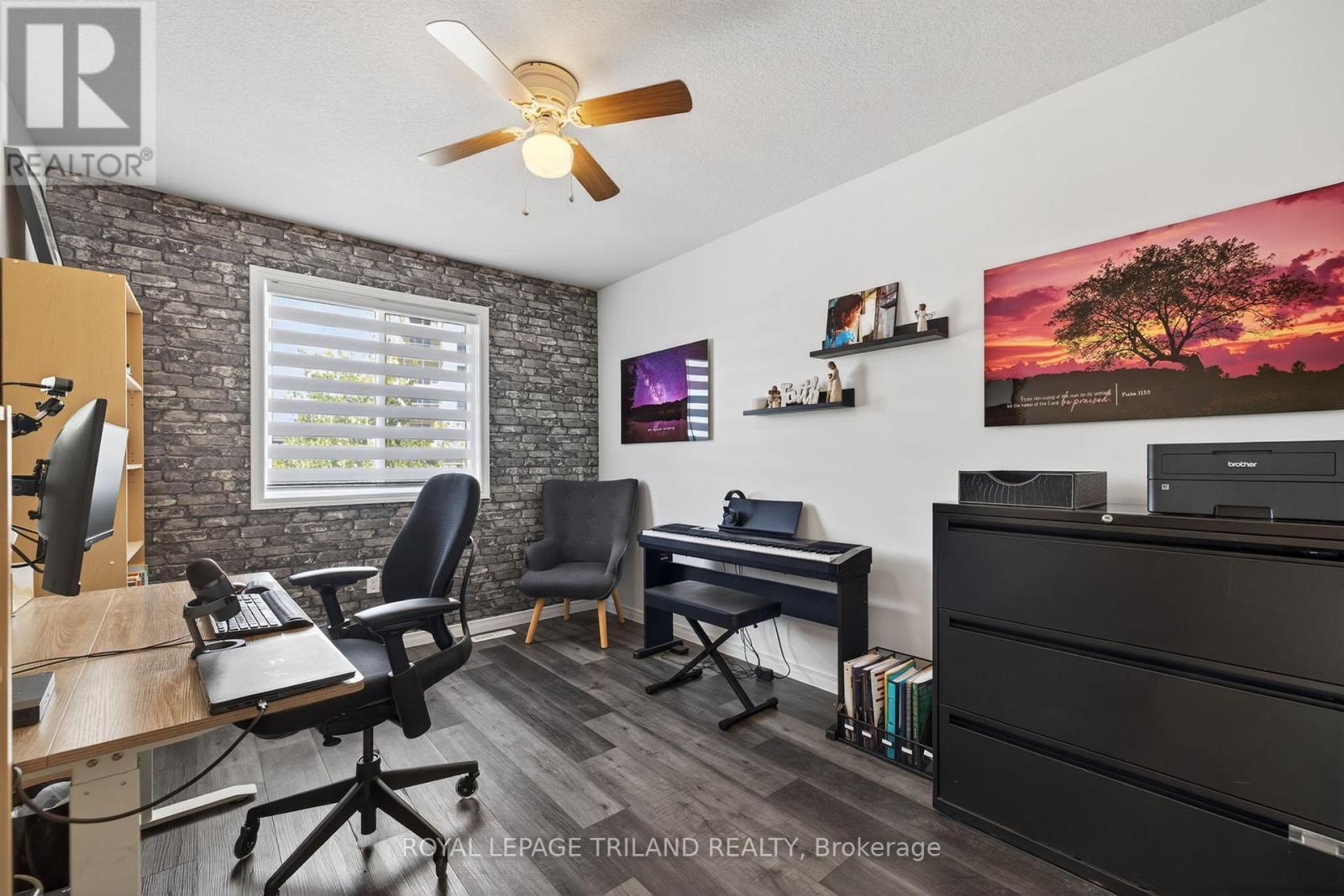 39 - 1625 Purser Street, London East (East D), ON - Indoor Photo Showing Office