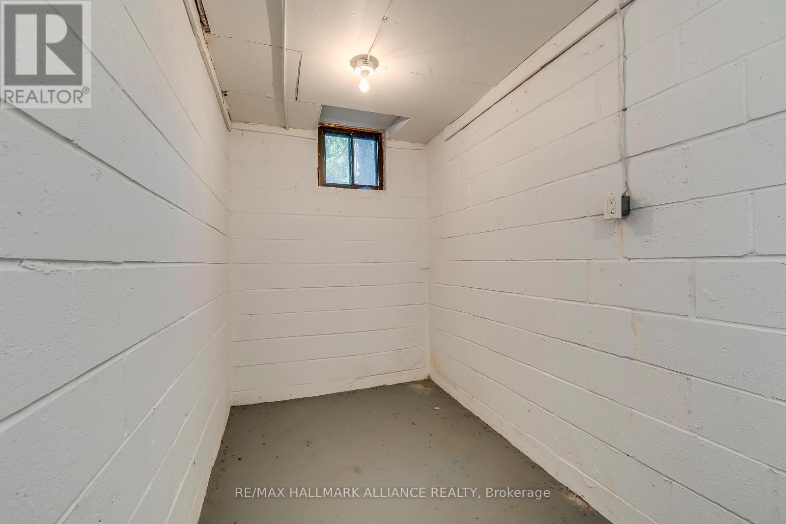 494 Chartwell Road, Oakville (Oo Old Oakville), ON - Indoor Photo Showing Other Room