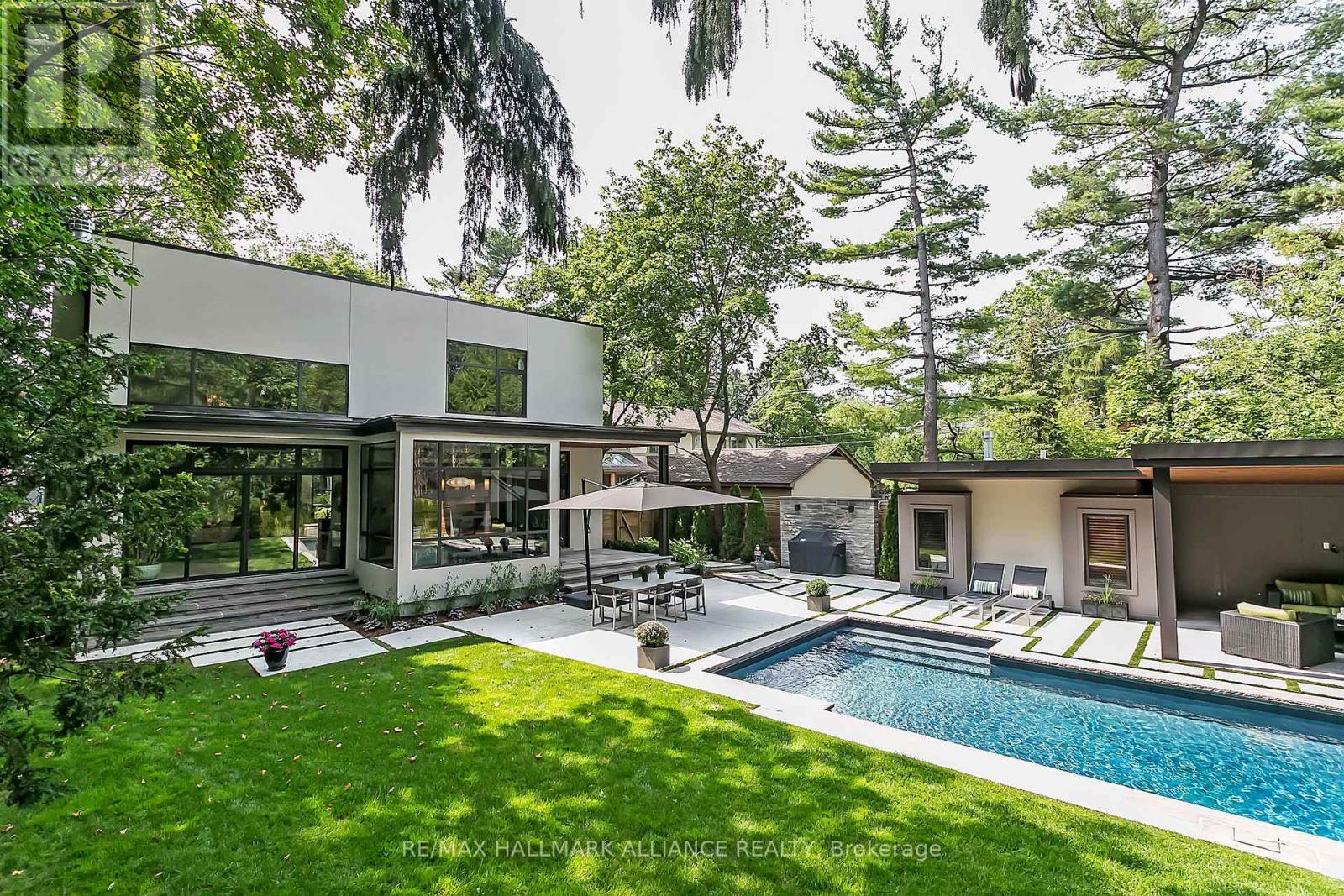 363 Morrison Road, Oakville (Mo Morrison), ON - Outdoor With In Ground Pool