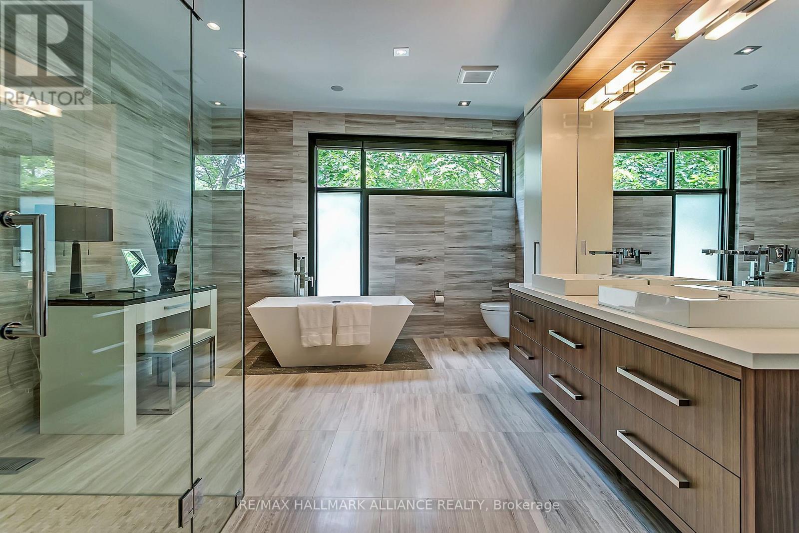 363 Morrison Road, Oakville (Mo Morrison), ON - Indoor Photo Showing Bathroom