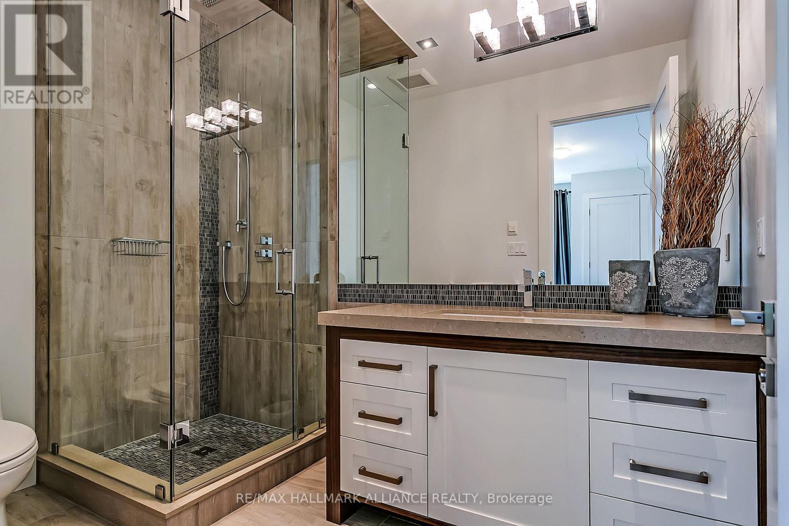 363 Morrison Road, Oakville (Mo Morrison), ON - Indoor Photo Showing Bathroom