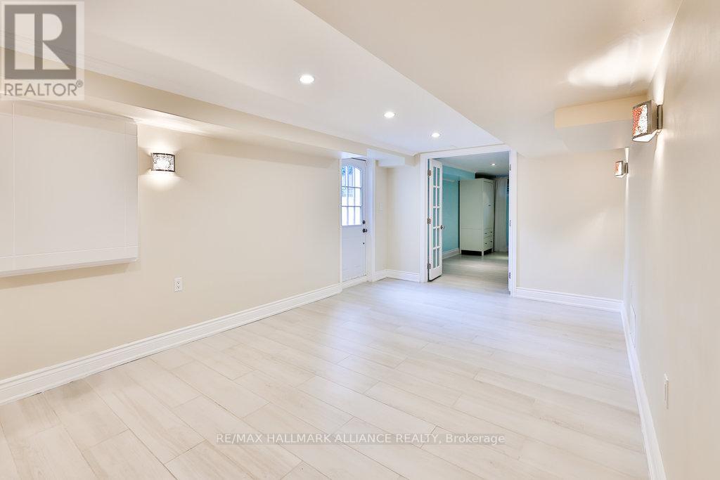 1316 Cambridge Drive, Oakville (Mo Morrison), ON - Indoor Photo Showing Other Room