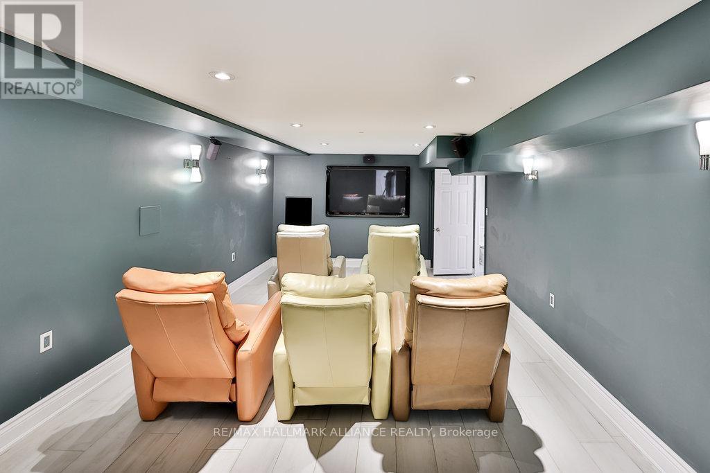 1316 Cambridge Drive, Oakville (Mo Morrison), ON - Indoor Photo Showing Other Room