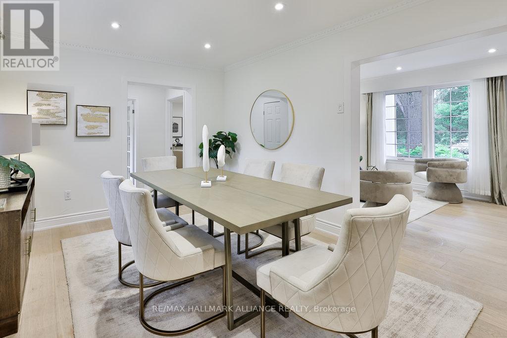 1316 Cambridge Drive, Oakville (Mo Morrison), ON - Indoor Photo Showing Dining Room