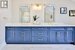 Primary bedroom ensuite -