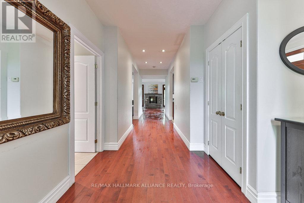1200 Bronte Road, Oakville (Ga Glen Abbey), ON - Indoor Photo Showing Other Room