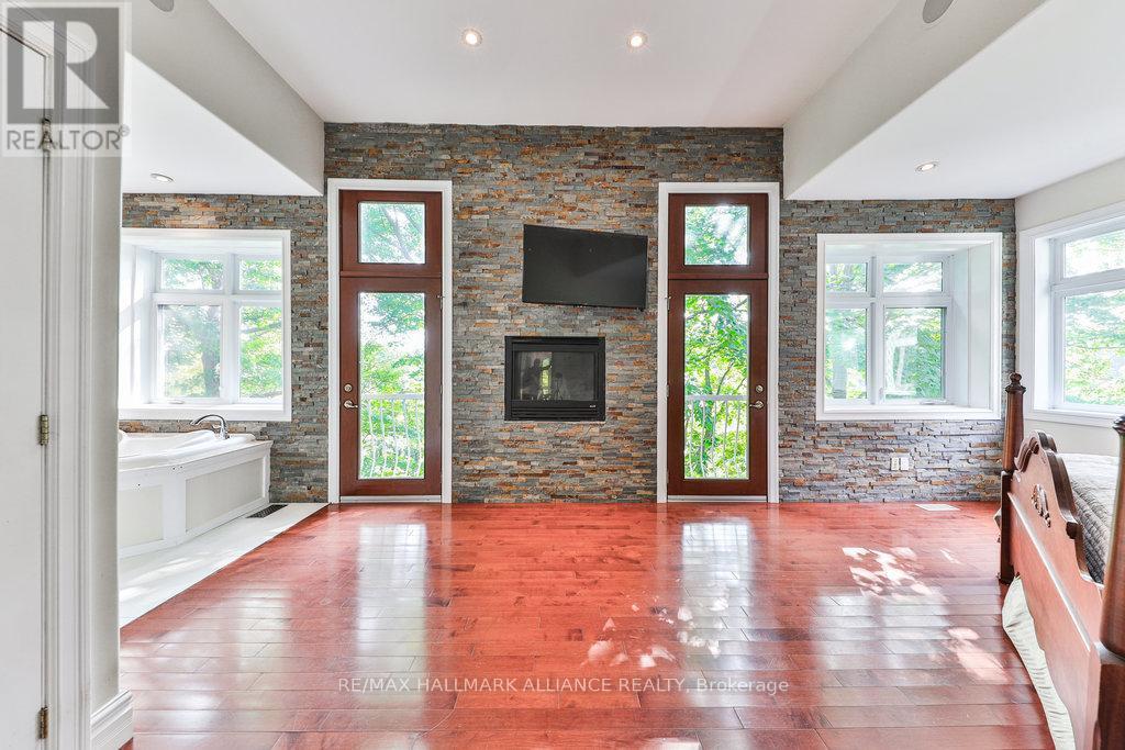 1200 Bronte Road, Oakville (Ga Glen Abbey), ON - Indoor With Fireplace
