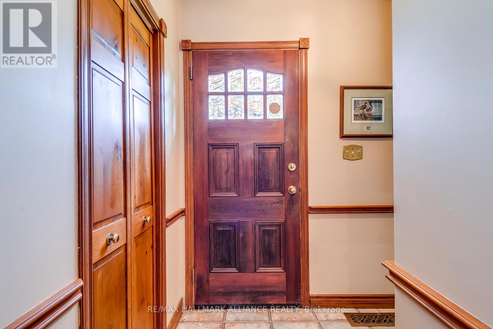 4447 Lakeshore Road, Burlington (Shoreacres), ON - Indoor Photo Showing Other Room