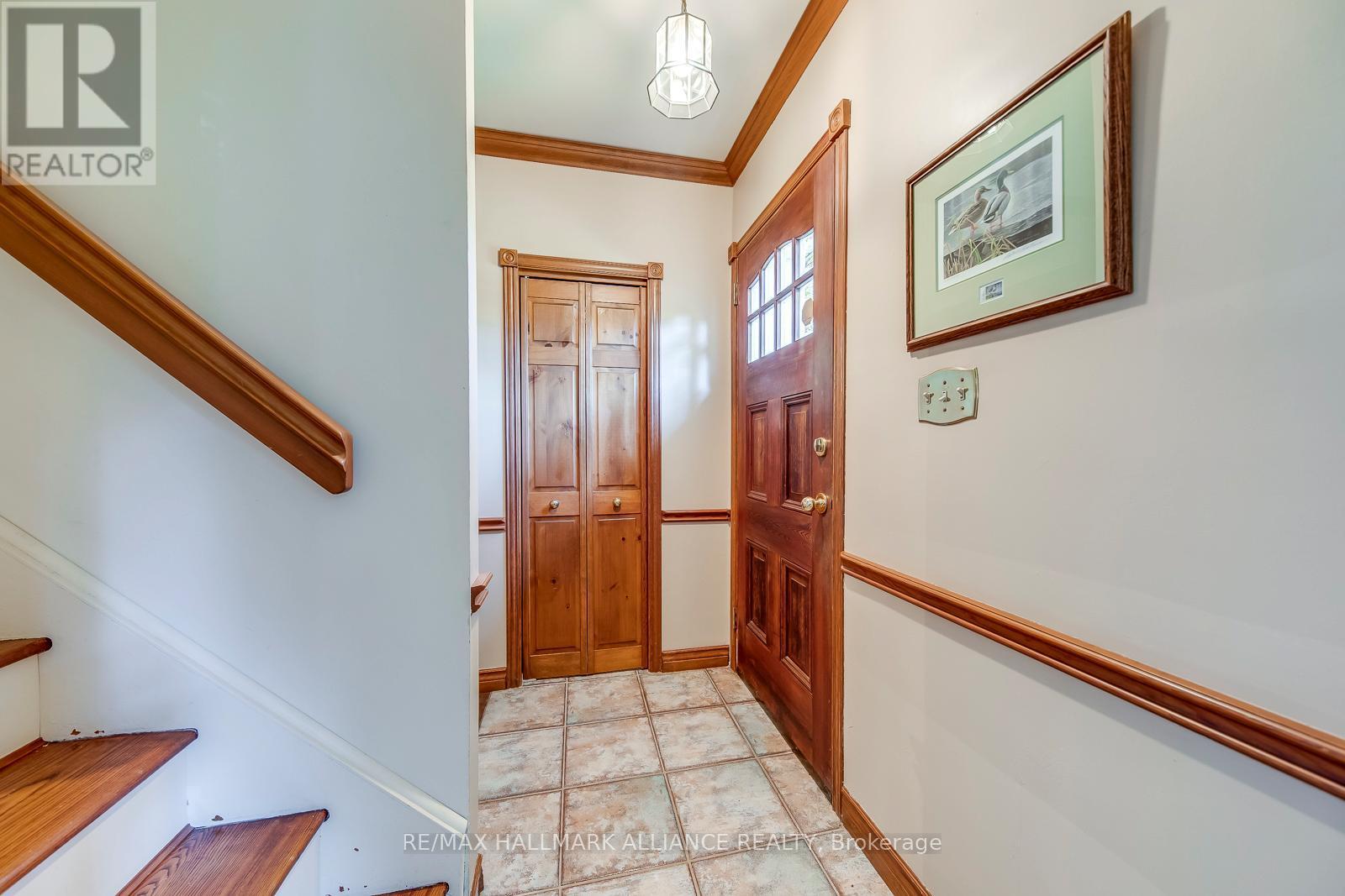 4447 Lakeshore Road, Burlington (Shoreacres), ON - Indoor Photo Showing Other Room