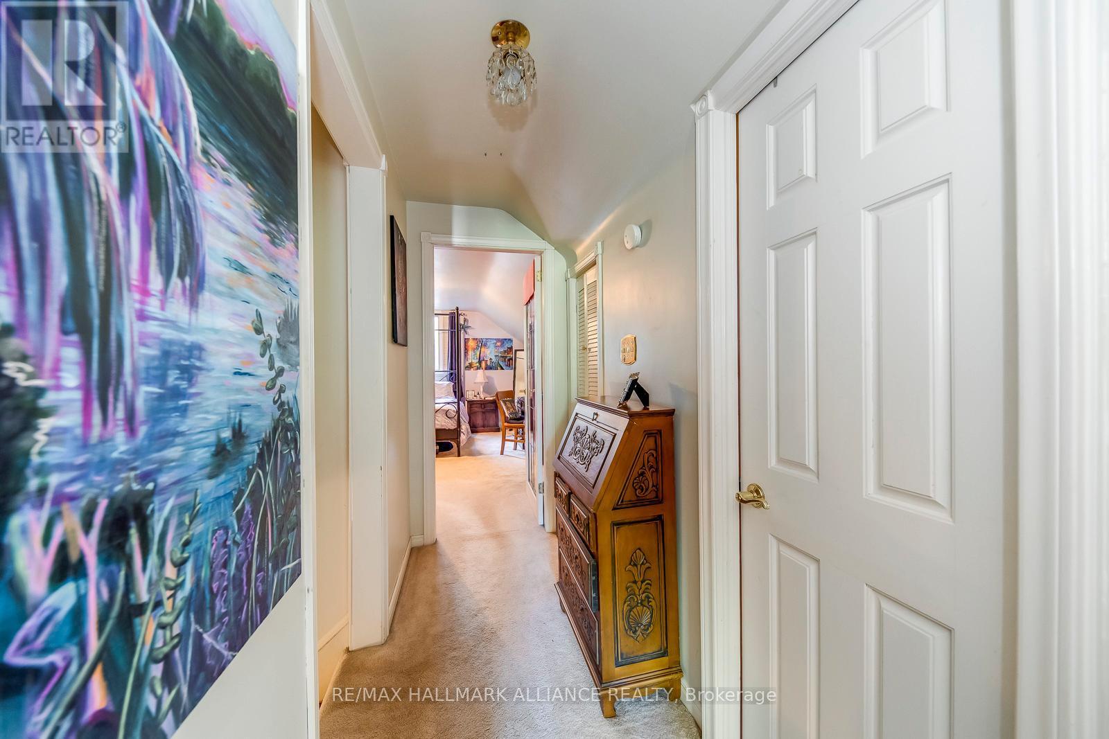 4447 Lakeshore Road, Burlington (Shoreacres), ON - Indoor