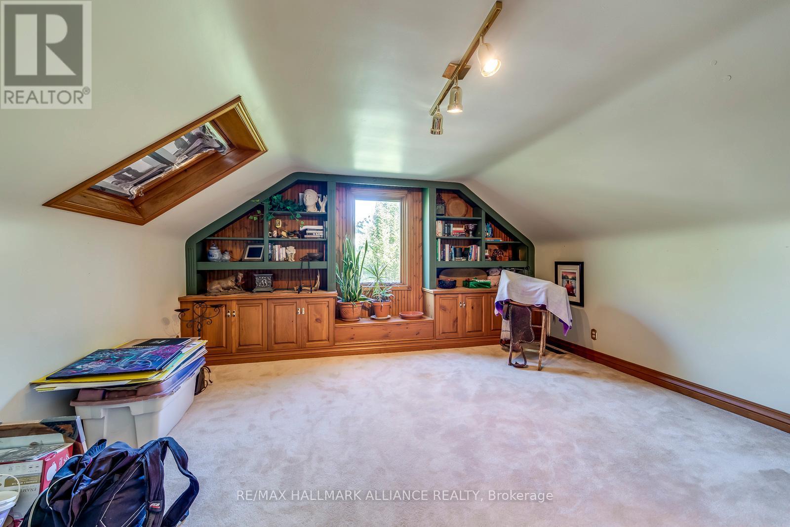 4447 Lakeshore Road, Burlington (Shoreacres), ON - Indoor Photo Showing Other Room