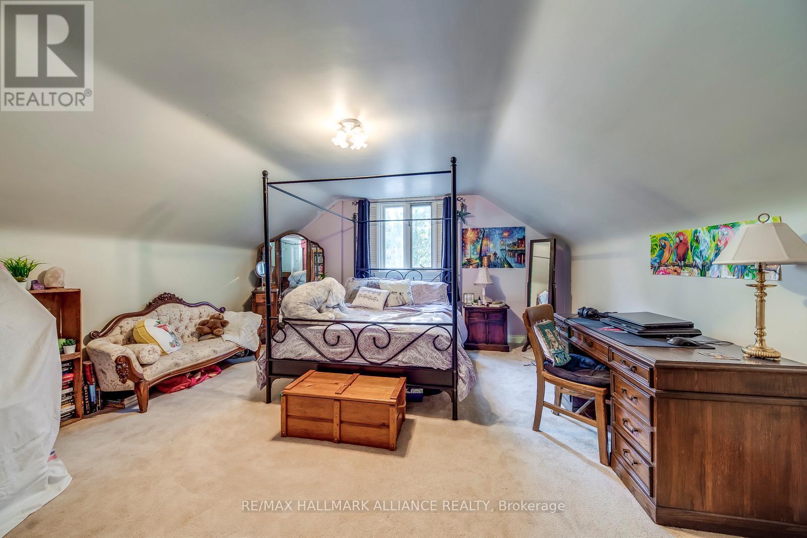 4447 Lakeshore Road, Burlington (Shoreacres), ON - Indoor Photo Showing Bedroom
