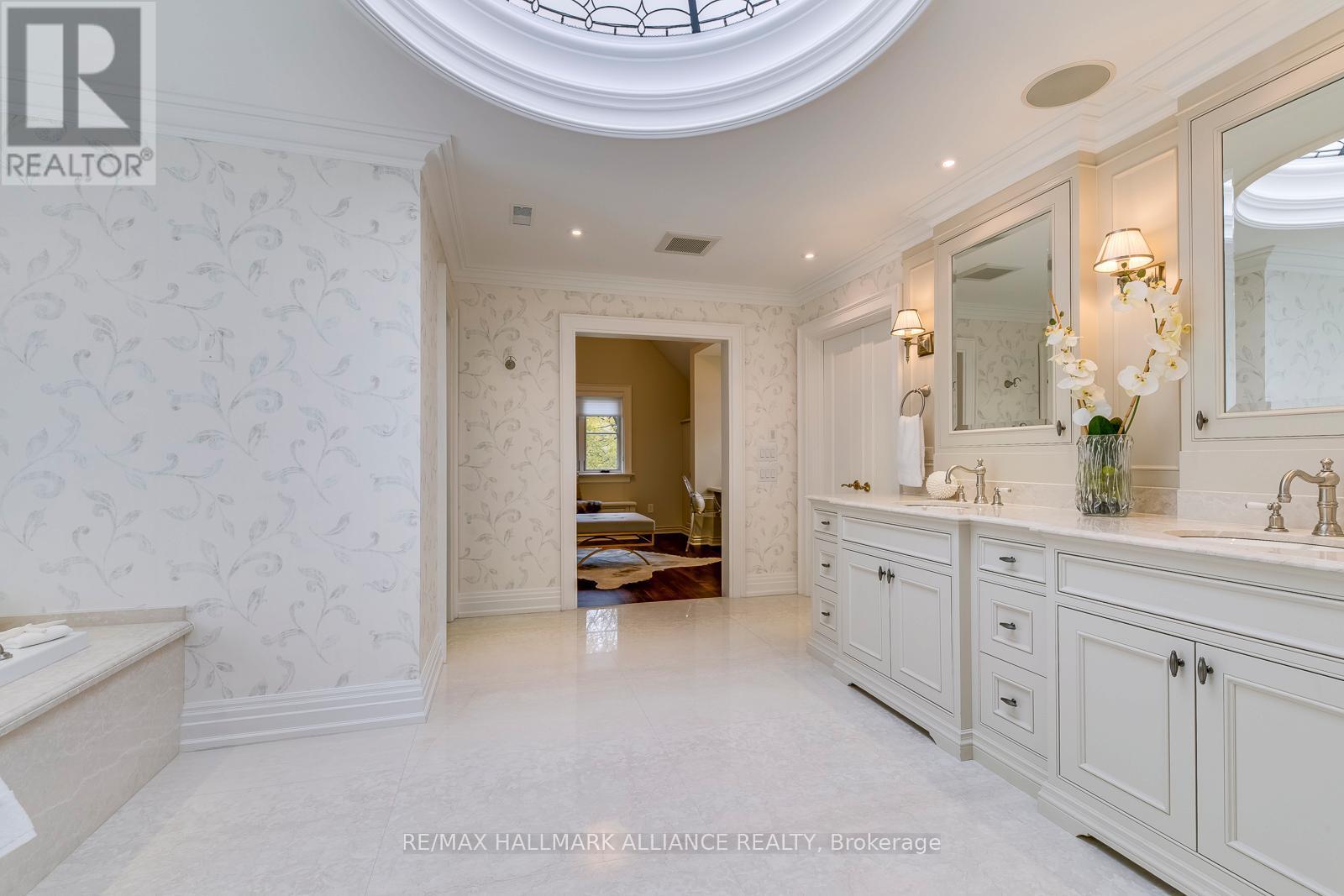 Primary ensuite - 138 Dianne Avenue, Oakville (Mo Morrison), ON - Indoor Photo Showing Bathroom