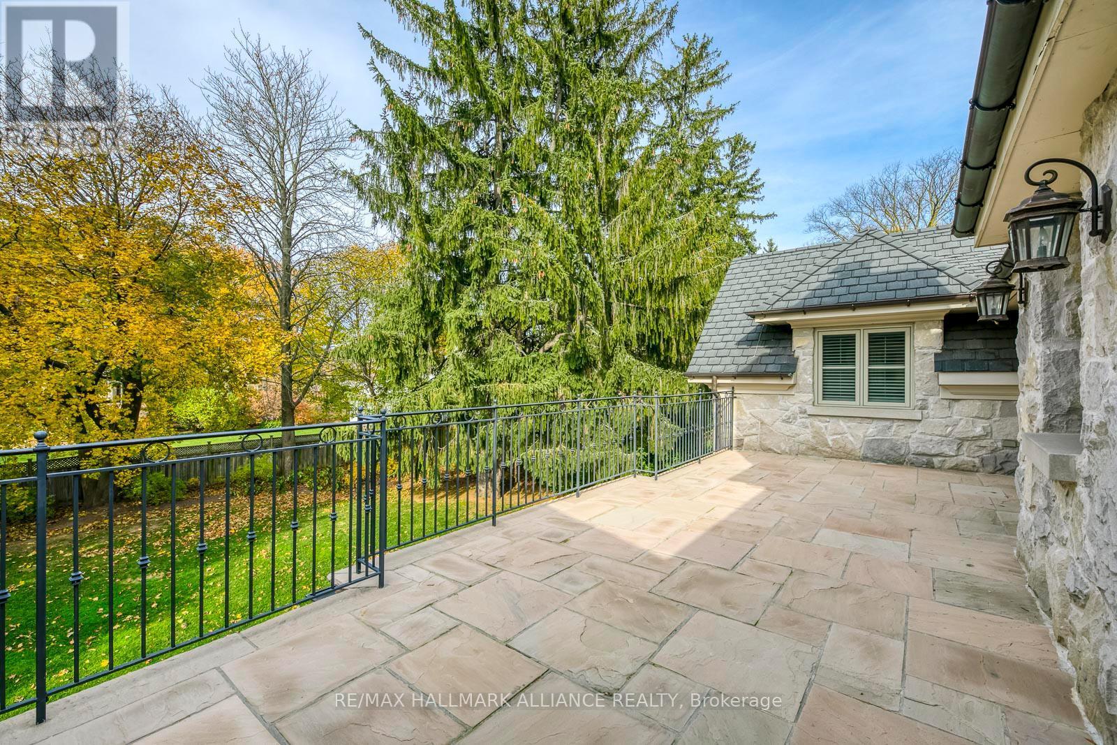 Large balcony - 138 Dianne Avenue, Oakville (Mo Morrison), ON - Outdoor