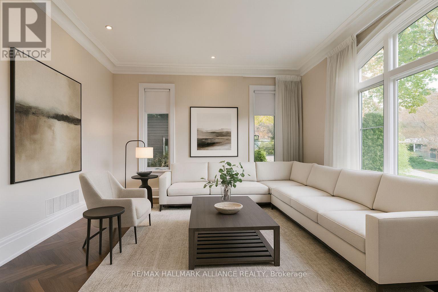 Family Room (virtually staged) - 138 Dianne Avenue, Oakville (Mo Morrison), ON - Indoor Photo Showing Living Room