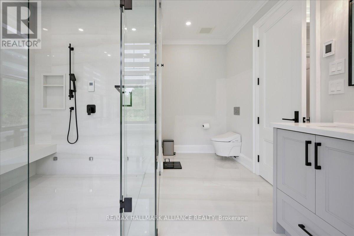 1225 Baldwin Drive, Oakville (Mo Morrison), ON - Indoor Photo Showing Bathroom