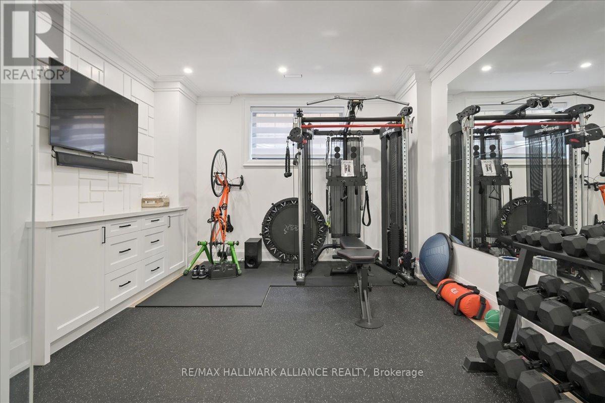 1225 Baldwin Drive, Oakville (Mo Morrison), ON - Indoor Photo Showing Gym Room