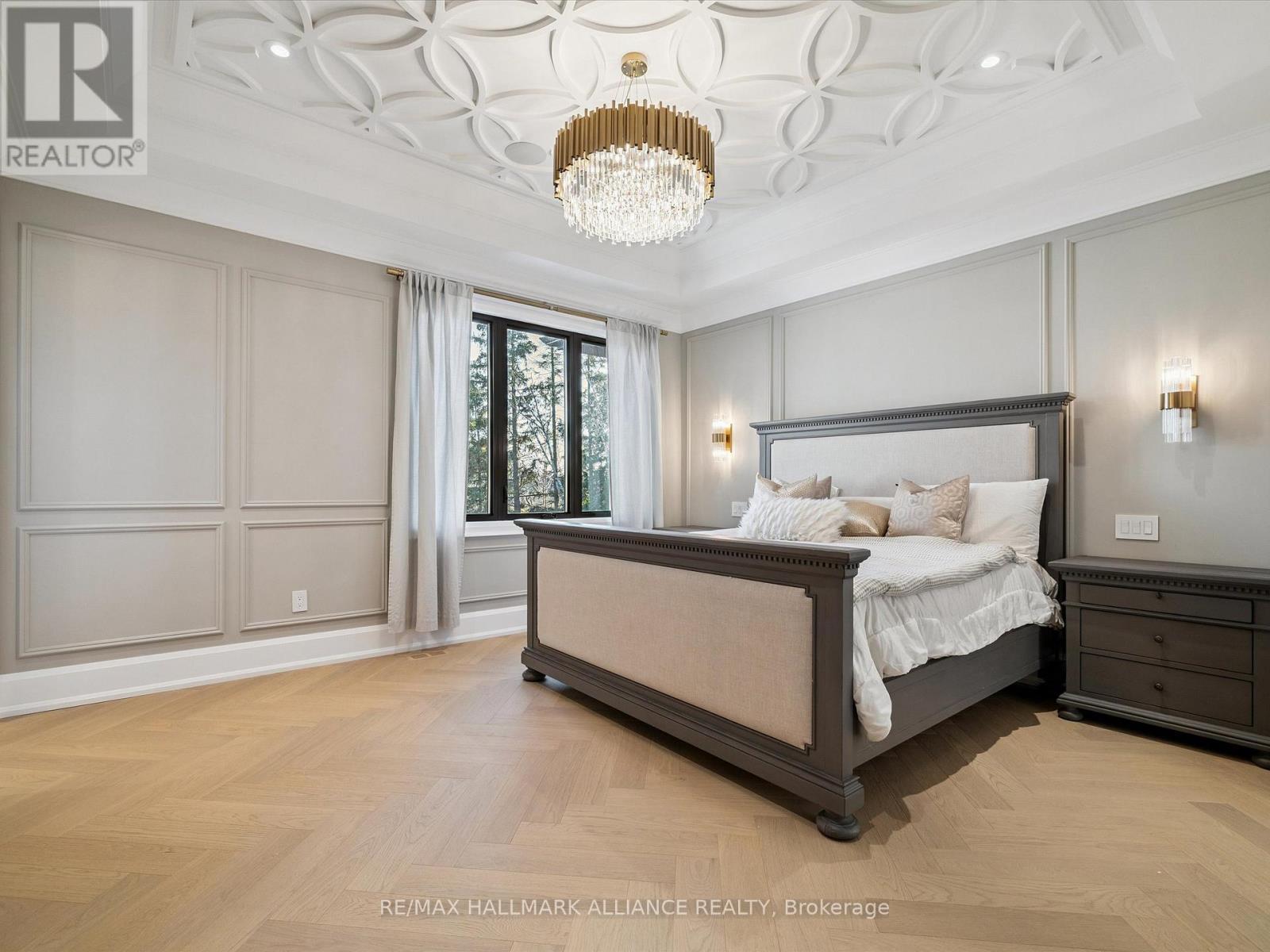 Primary bedroom - 2074 Seabrook Drive, Oakville (Wo West), ON - Indoor Photo Showing Bedroom