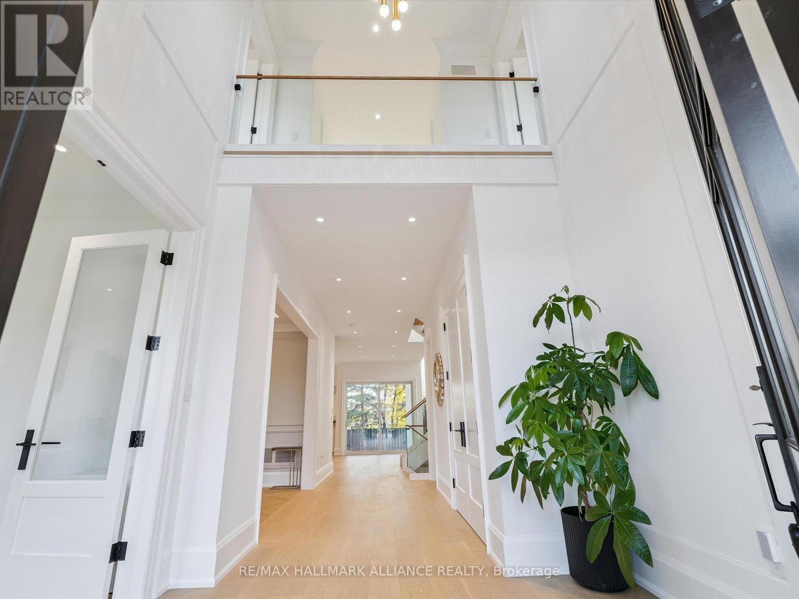 2074 Seabrook Drive, Oakville (Wo West), ON - Indoor Photo Showing Other Room