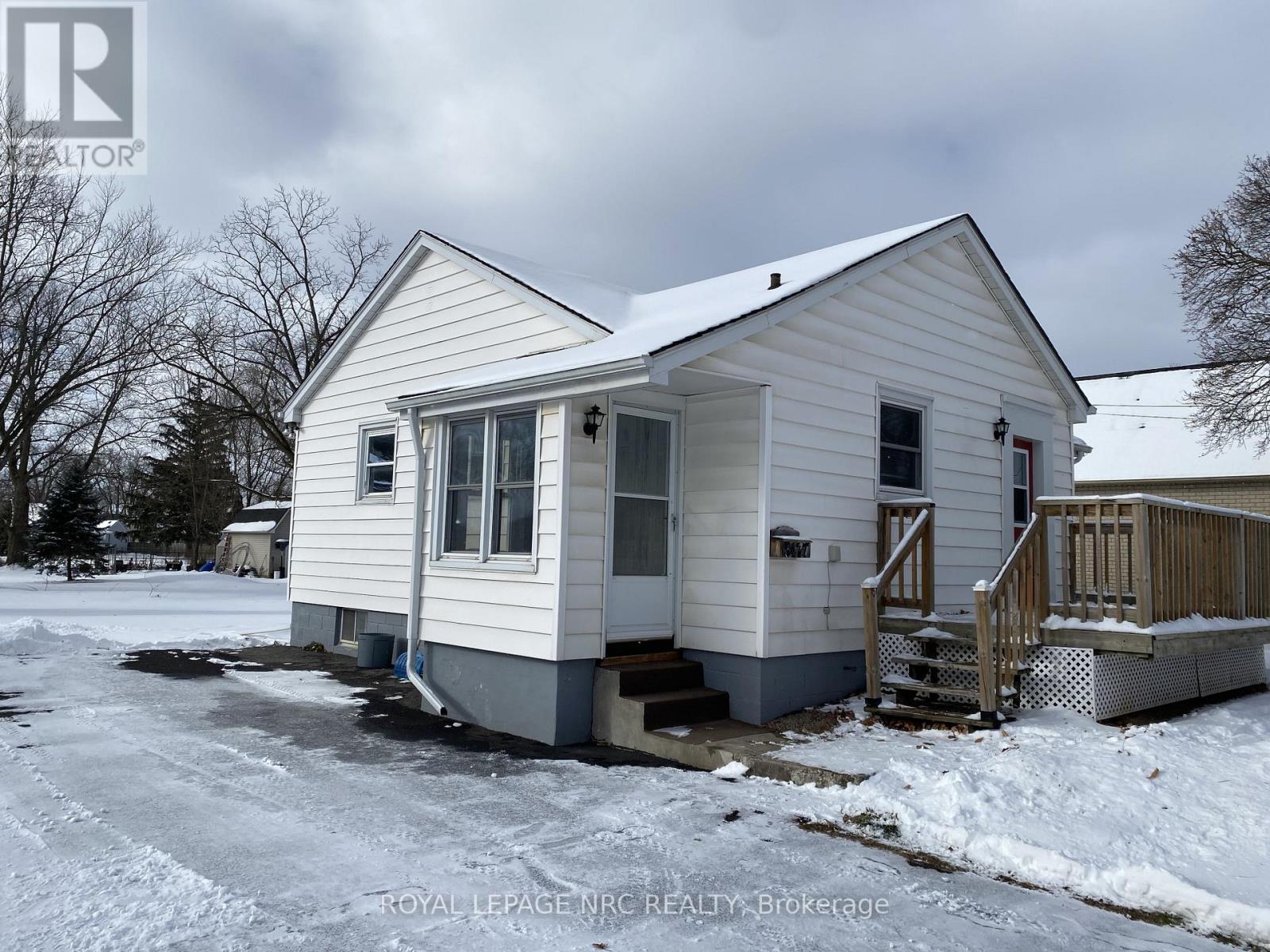 5477 Green Avenue, Niagara Falls (Ascot), ON - Outdoor