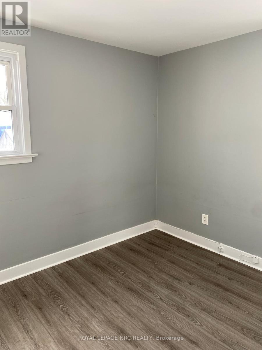 bedroom - 5477 Green Avenue, Niagara Falls (Ascot), ON - Indoor Photo Showing Other Room