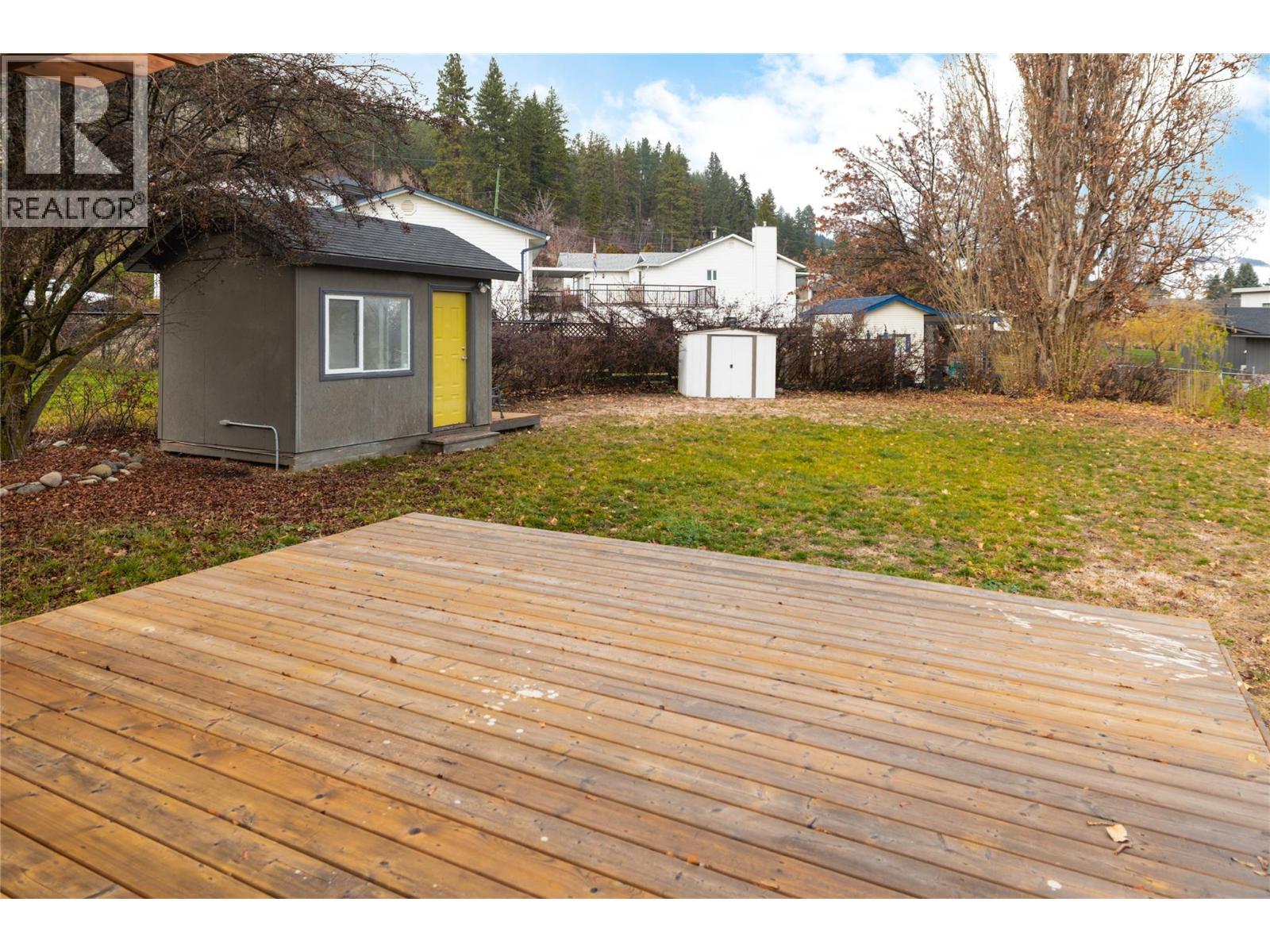 4790 Seaton Place, Peachland, BC - Outdoor With Deck Patio Veranda