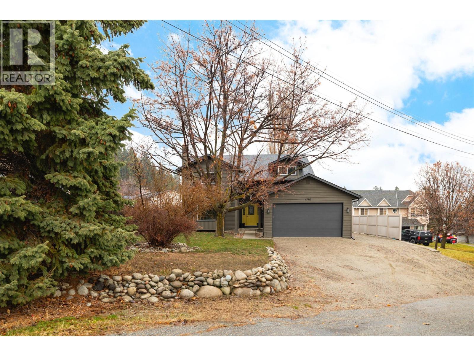 4790 Seaton Place, Peachland, BC - Outdoor