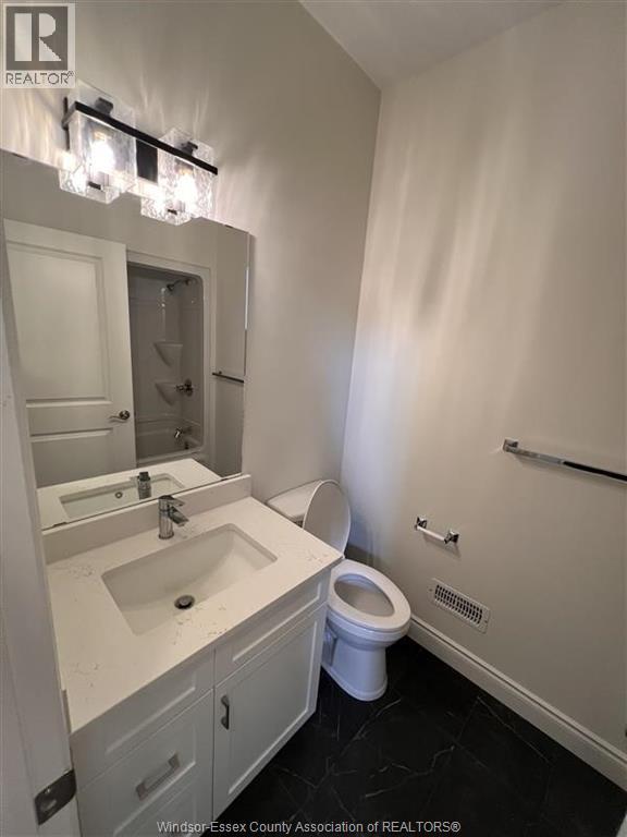 57 Callams Bay Crescent, Amherstburg, ON - Indoor Photo Showing Bathroom
