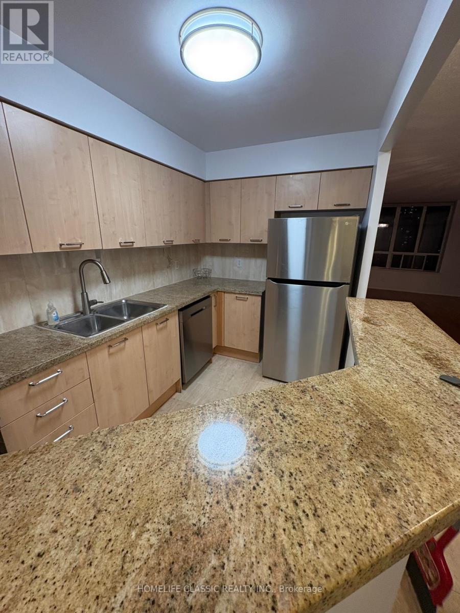 1010 - 55 Harrison Garden Boulevard, Toronto, ON - Indoor Photo Showing Kitchen With Double Sink