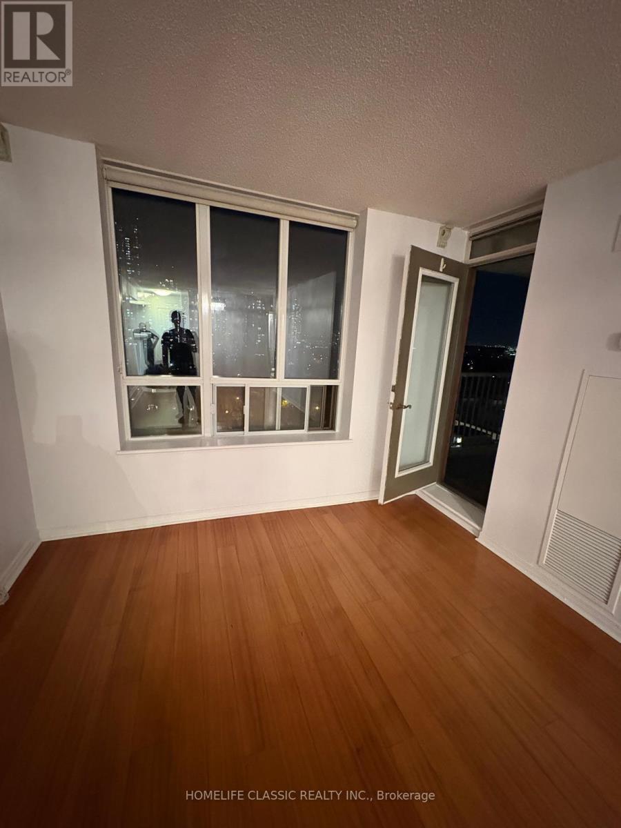 1010 - 55 Harrison Garden Boulevard, Toronto, ON - Indoor Photo Showing Other Room