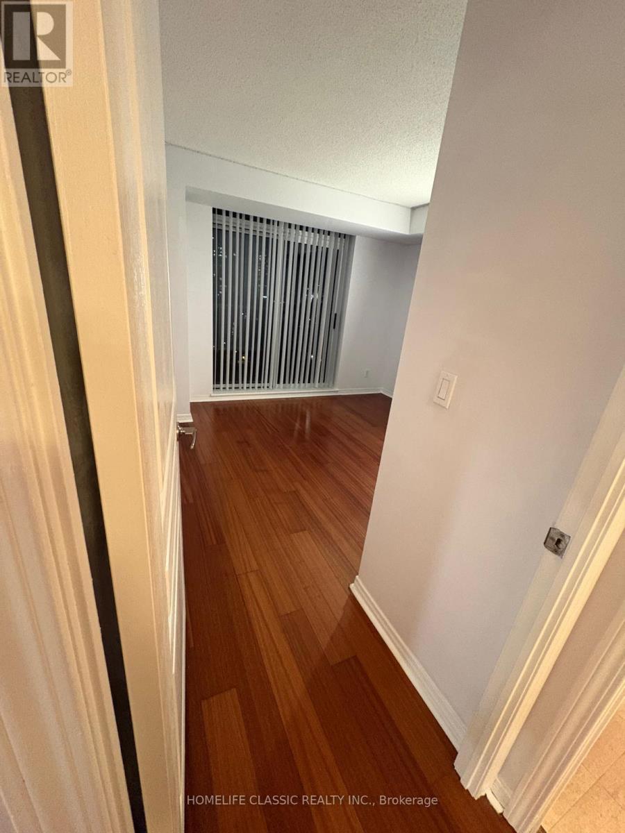 1010 - 55 Harrison Garden Boulevard, Toronto, ON - Indoor Photo Showing Other Room