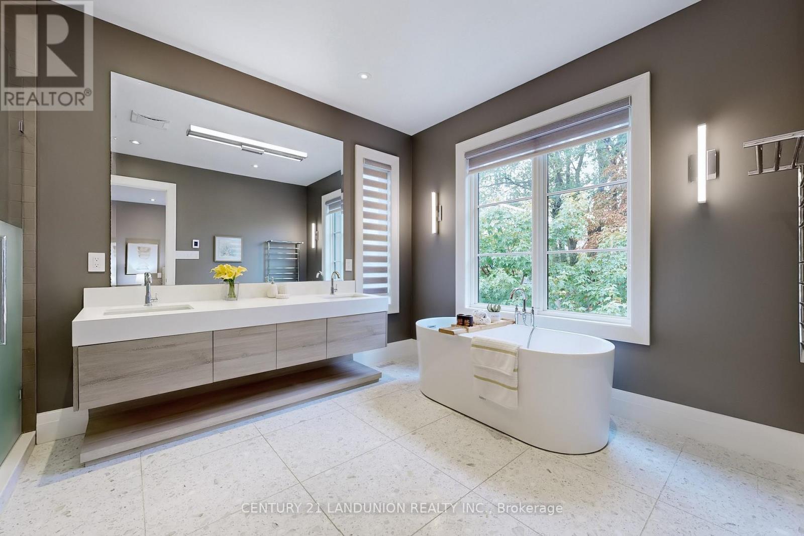 46 Elmsthorpe Avenue, Toronto, ON - Indoor Photo Showing Bathroom