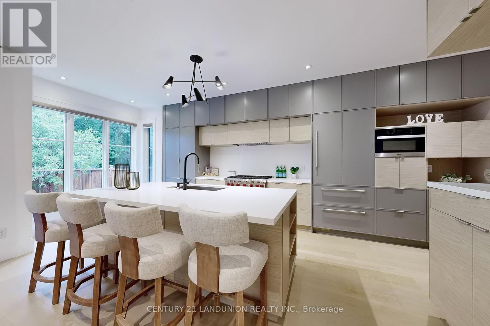 46 Elmsthorpe Avenue, Toronto, ON - Indoor