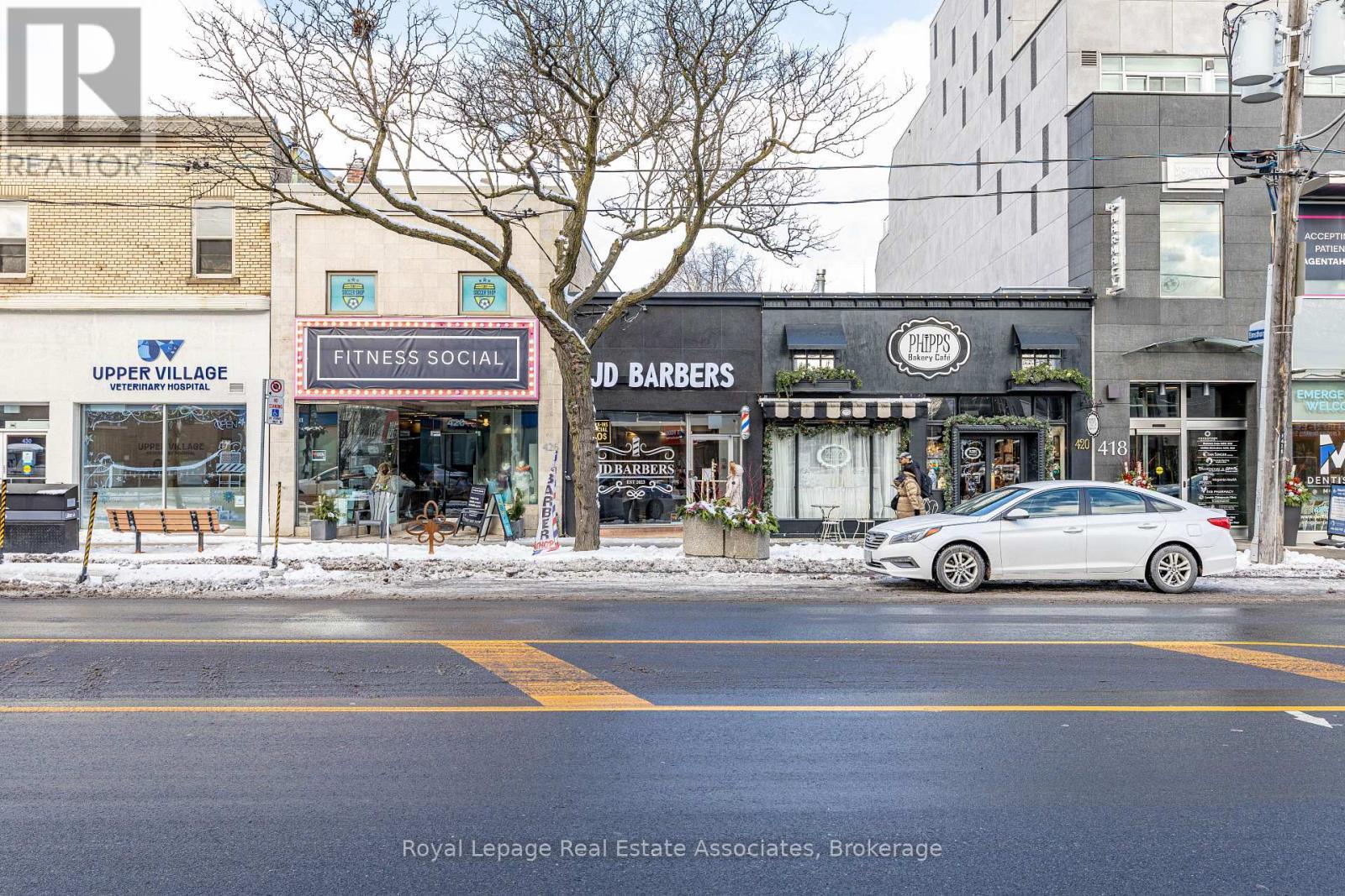 424 Eglinton Avenue W, Toronto, ON