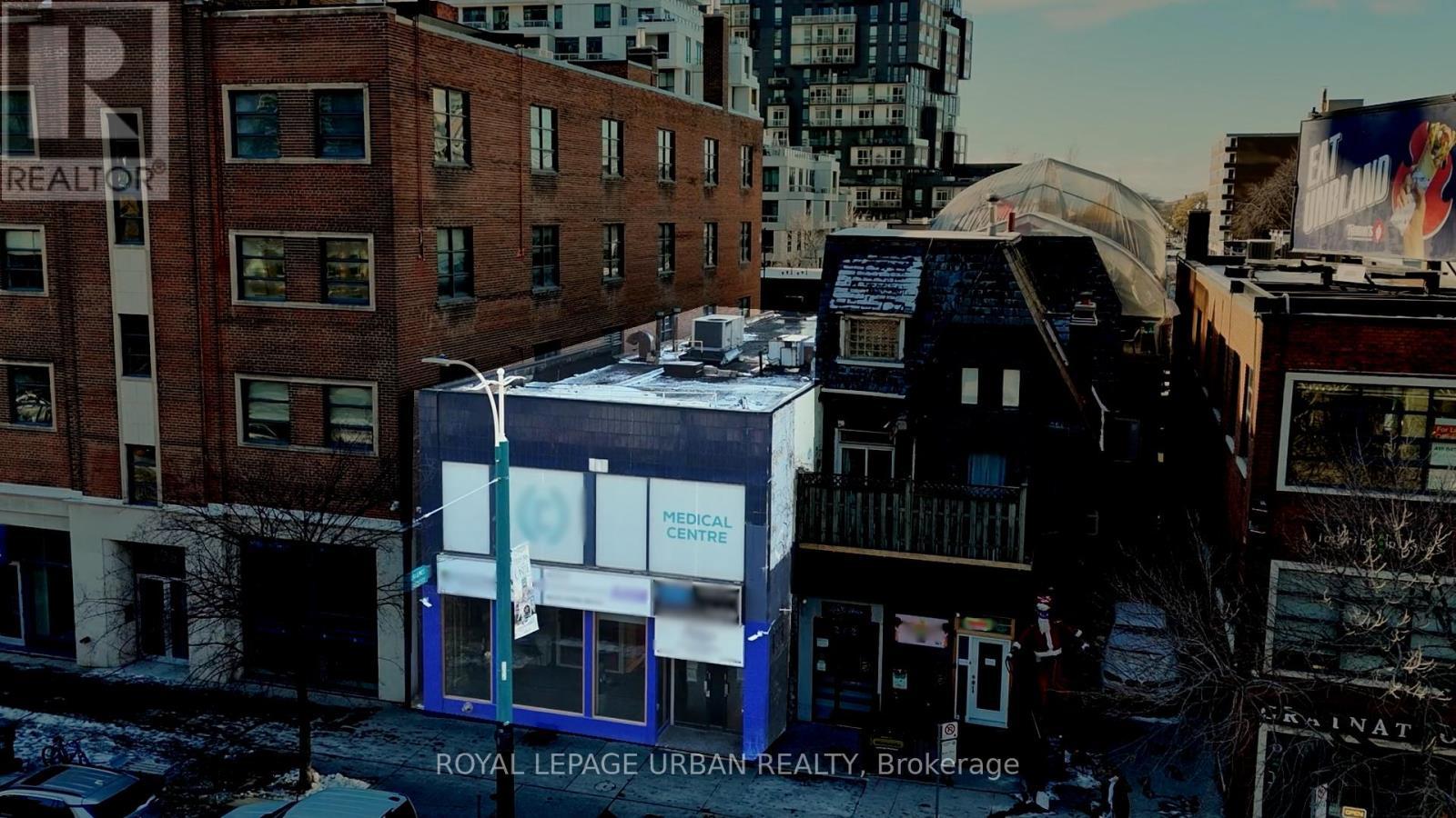 200 Spadina Avenue, Toronto, ON