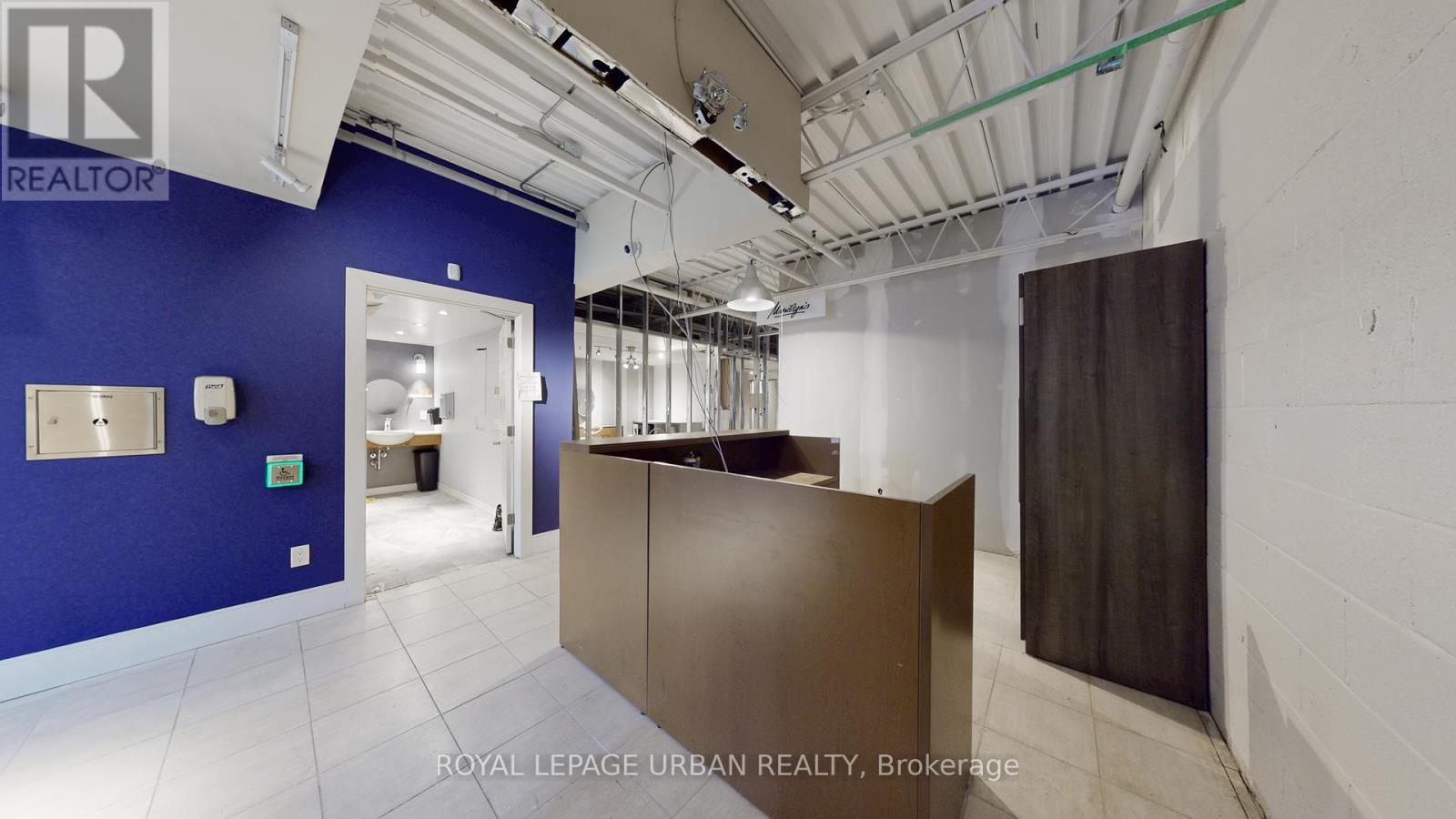 200 Spadina Avenue, Toronto, ON