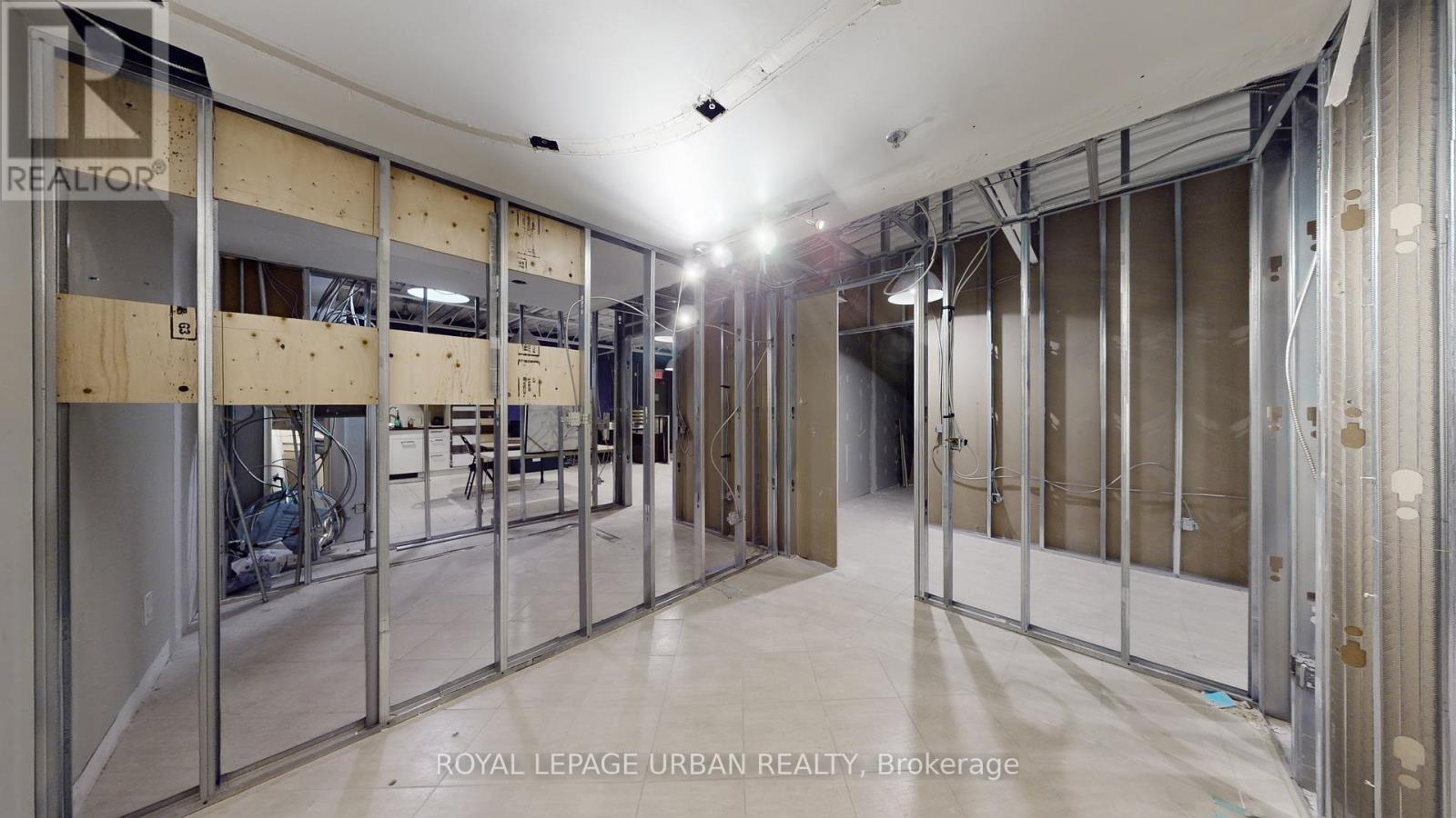 200 Spadina Avenue, Toronto, ON