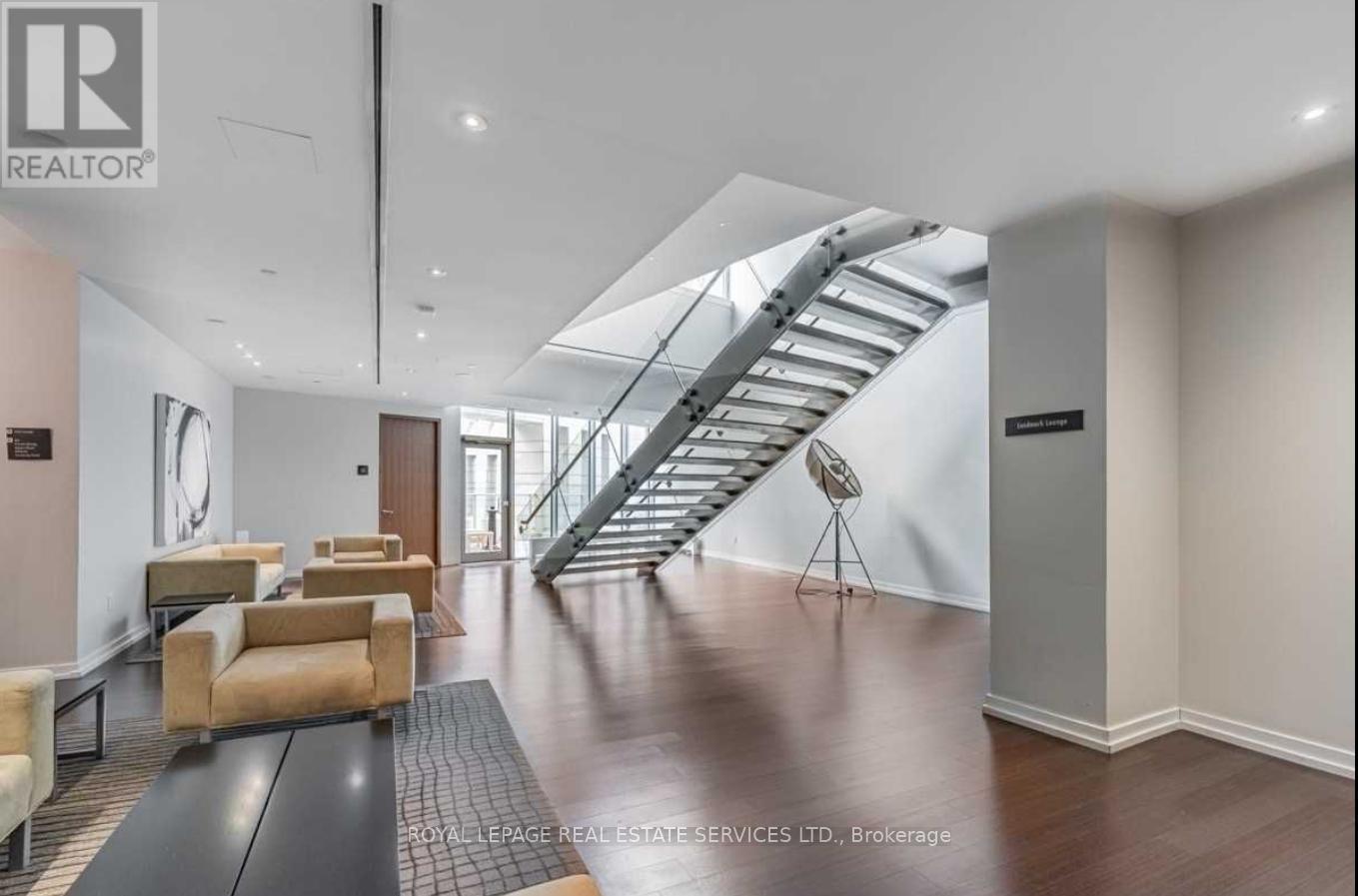 2804 - 2191 Yonge Street, Toronto, ON - Indoor