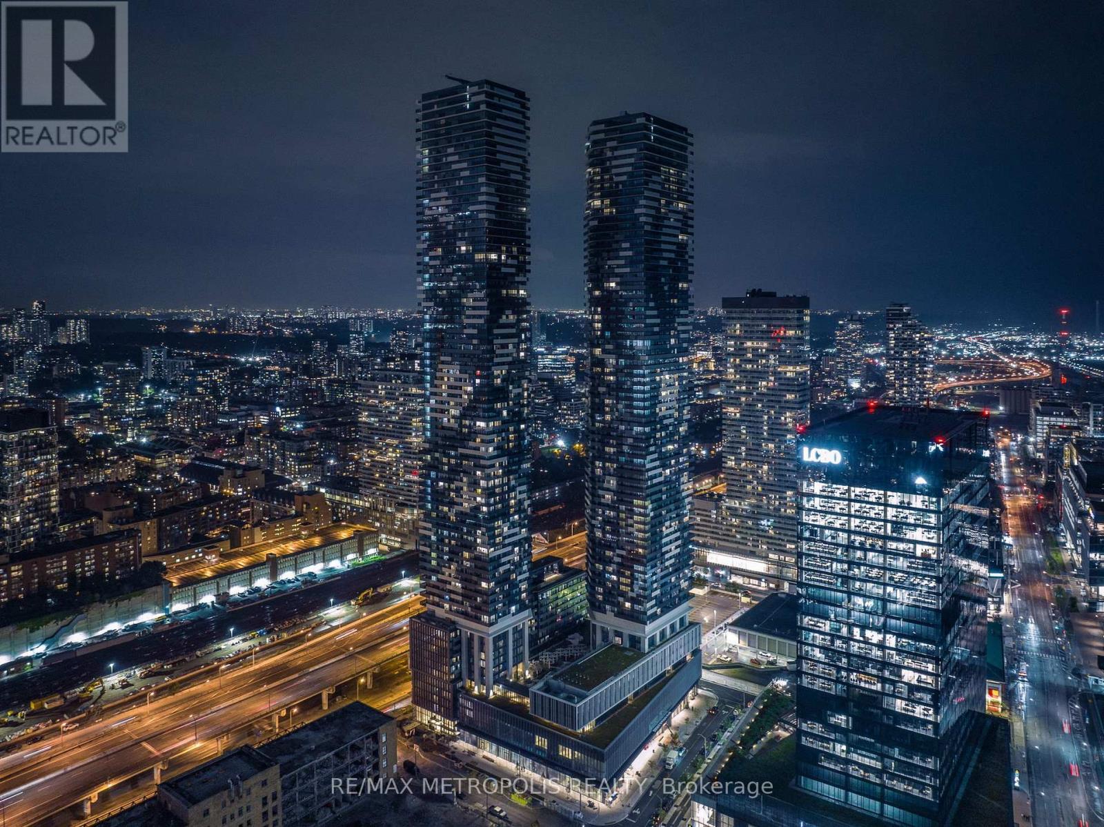 6208 - 138 Downes Street, Toronto, ON - Outdoor With View