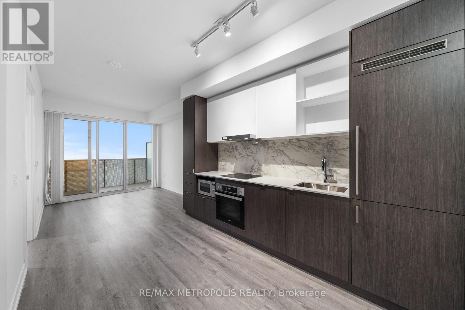 6208 - 138 Downes Street, Toronto, ON - Indoor Photo Showing Kitchen