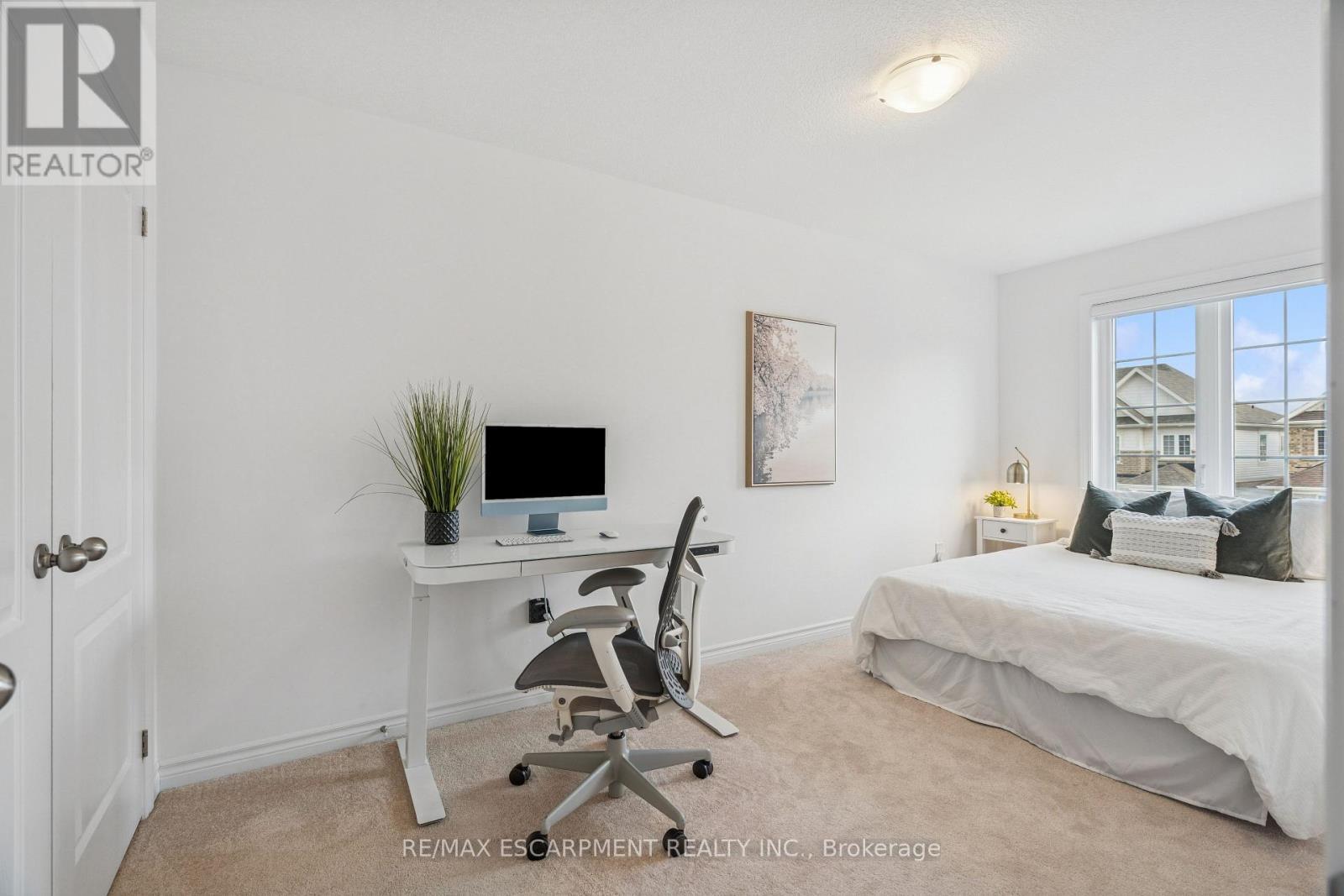 9 Elsegood Drive, Guelph, ON - Indoor Photo Showing Bedroom