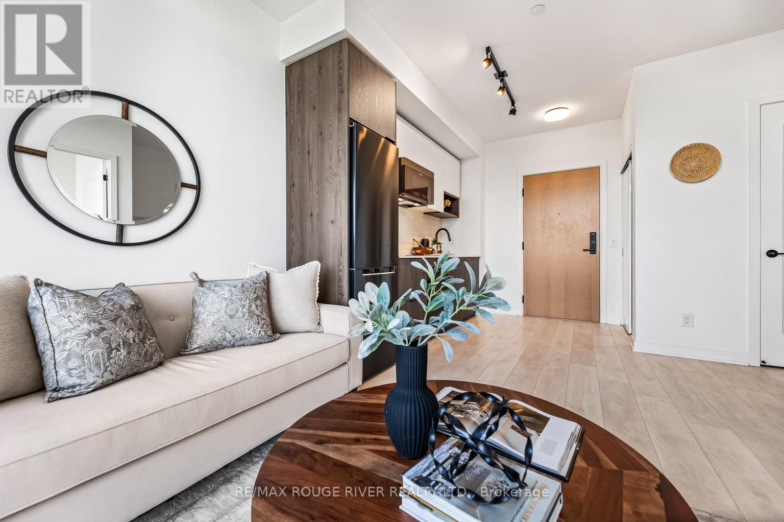 402 - 5 Defries Street, Toronto, ON - Indoor Photo Showing Other Room