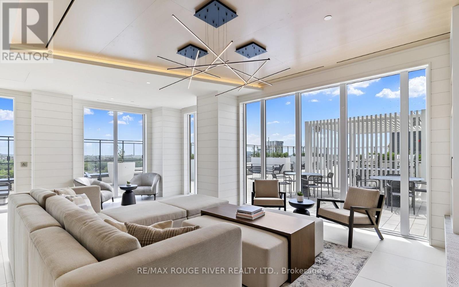 402 - 5 Defries Street, Toronto, ON - Indoor